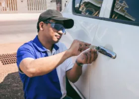 Car Locksmith in Lucerne Valley, CA
